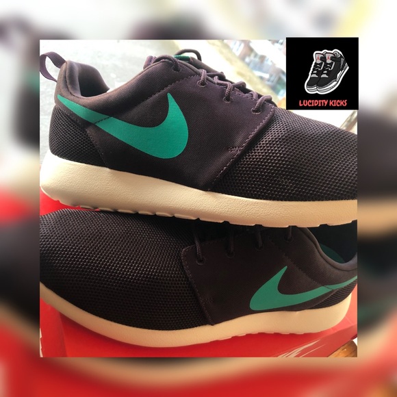 Black Nike Roshe One - Picture 4 of 4